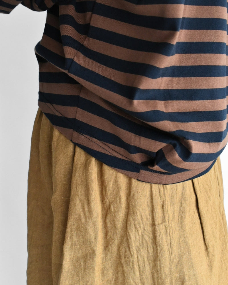 Tuck Cocoon T-Shirt in Brown/Black Border