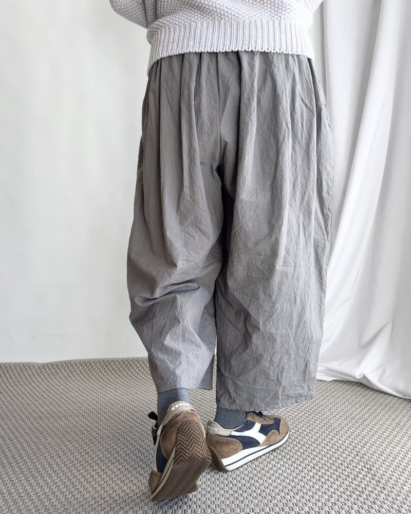 CAMILLE CANVAS TUCK PANTS in Gray