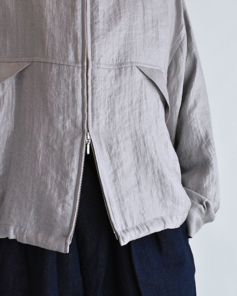 Shiny Hoodie Blouson in LightPurple