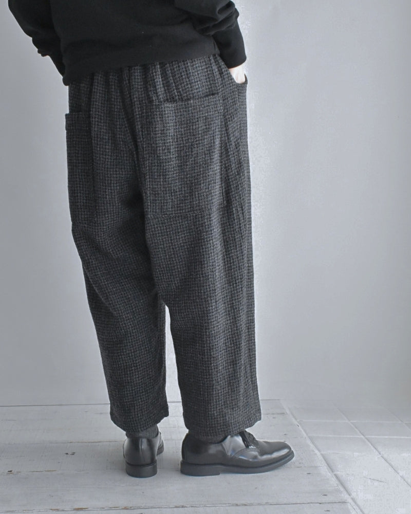 Wool Gauze Houndstooth Pants in Charcoal