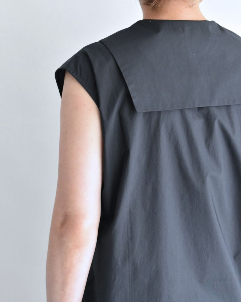LALA-POPLIN Sleeveless Blouse in Navy