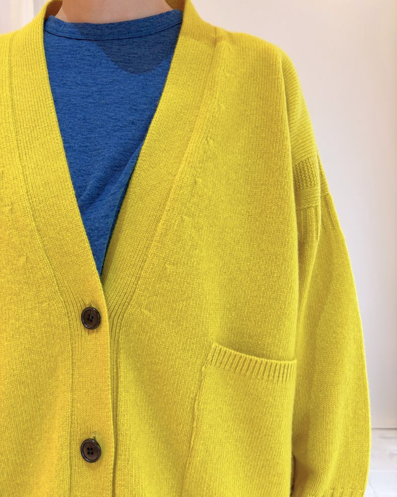 JANE V-neck Cardigan in Yellow
