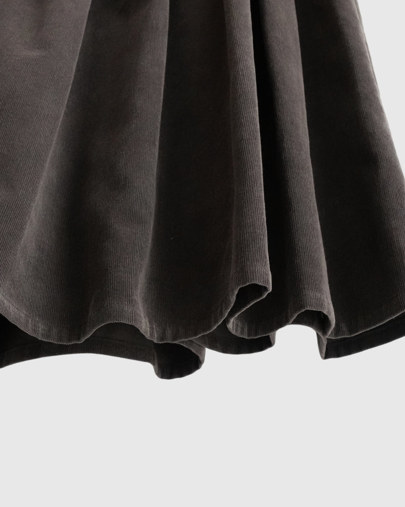 Easy Tuck Skirt (Corduroy) in Brown