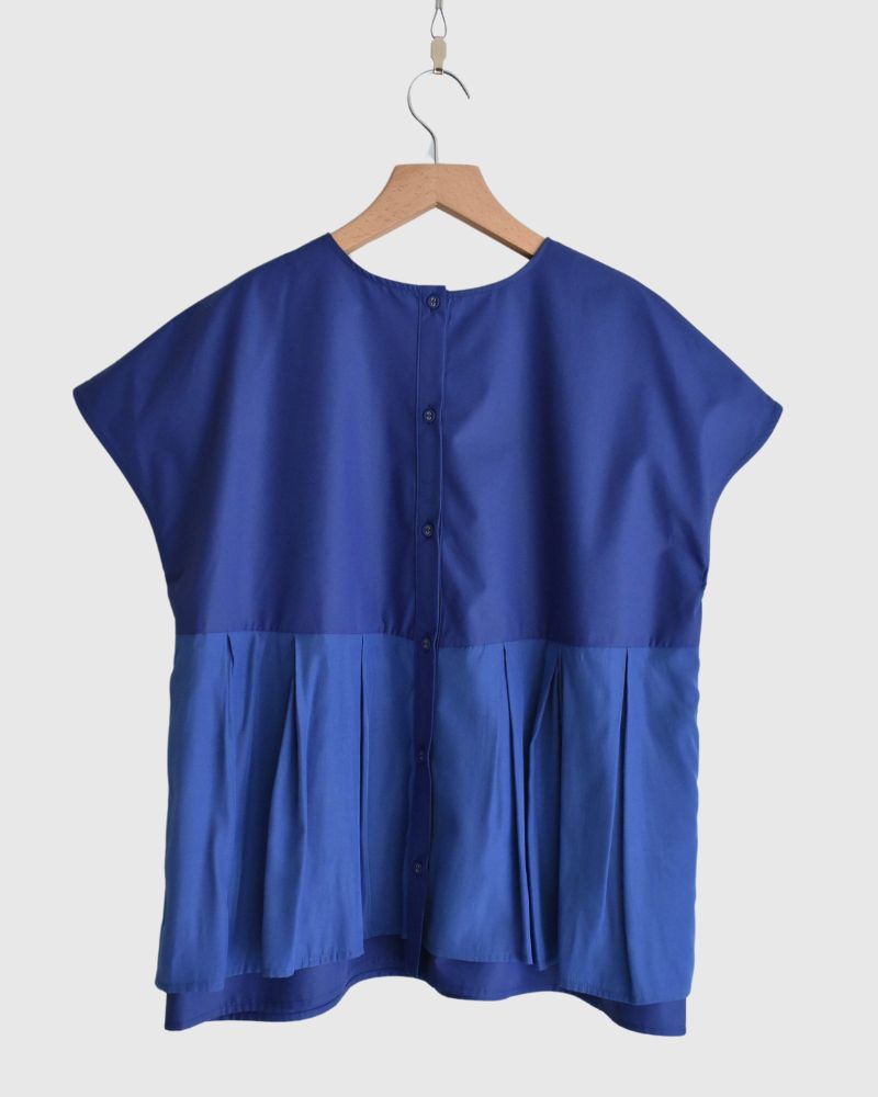 2WAY Tuck Design Top 'UTA' in Blue