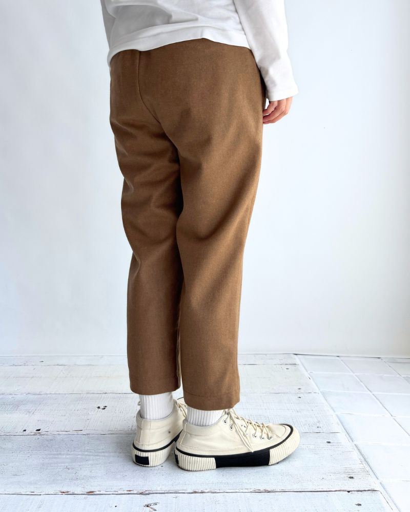 WOOL FLANNEL EASY TAPERED PANTS in Camel