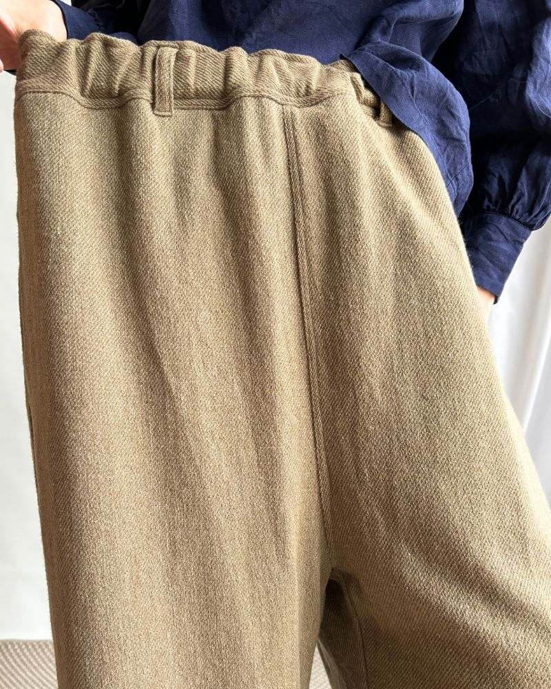 MERINO WOOL ORIHIMEDAKI PANTS in Beige