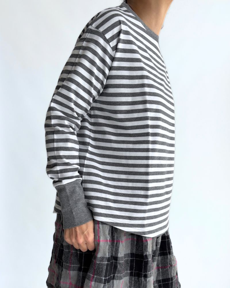 Gizandi Jersey Striped Long Tee in Charcoal/Off