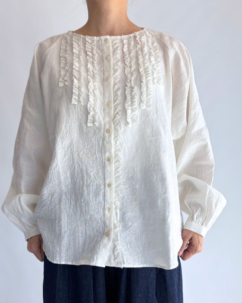 Cotton linen frill blouse in OffWhite