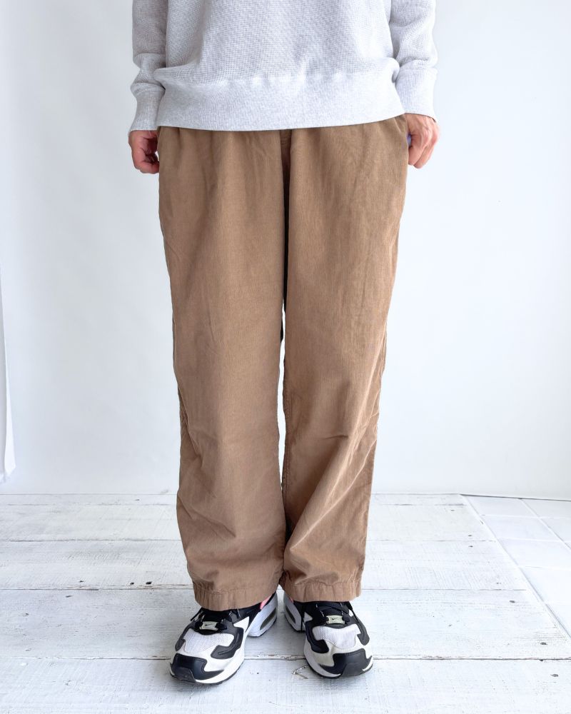 26 WALES CORDUROY OVERDYE EASY PANTS in Khaki