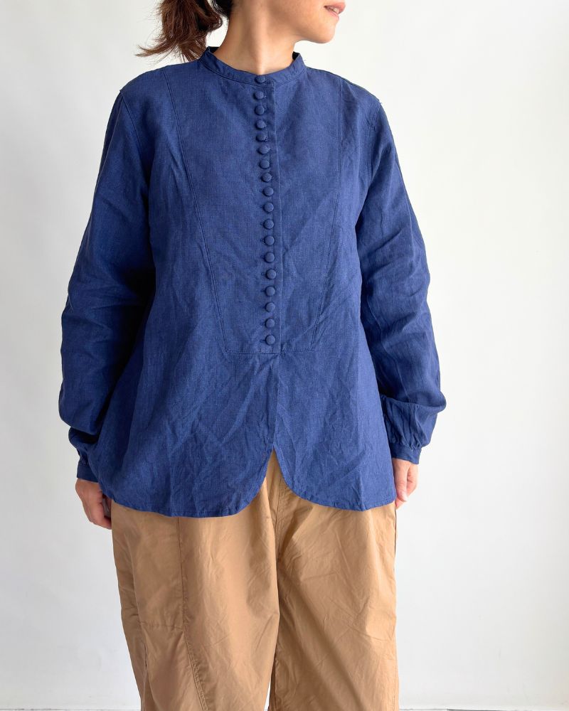 Indigo linen shirt in Indigo