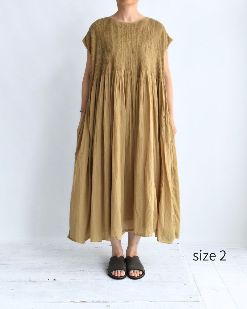 Crew-Neck F/SL Dress with Pintuck in GreyKhaki