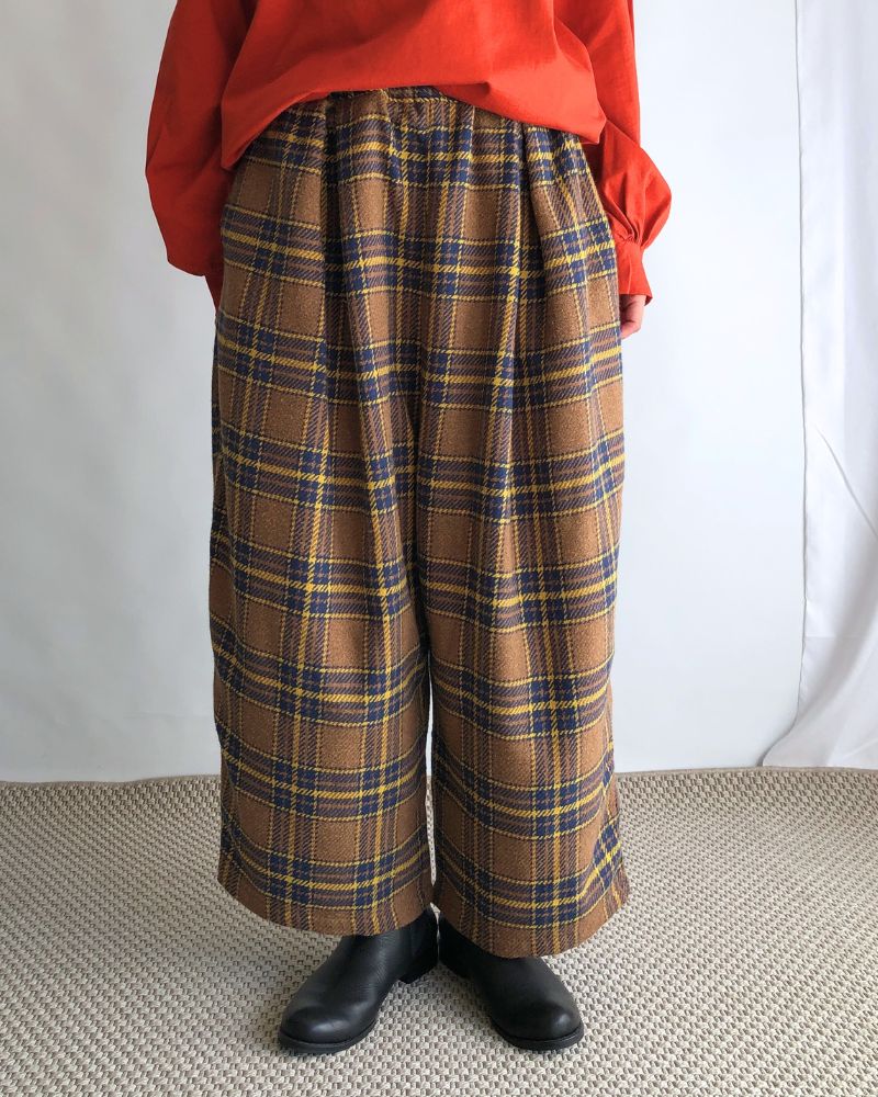 Warm Cotton Check Pants in Brown