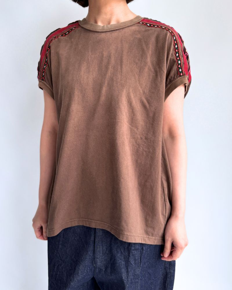 Vintage-style Tyrolean Tape Sleeveless T-shirt in Brown
