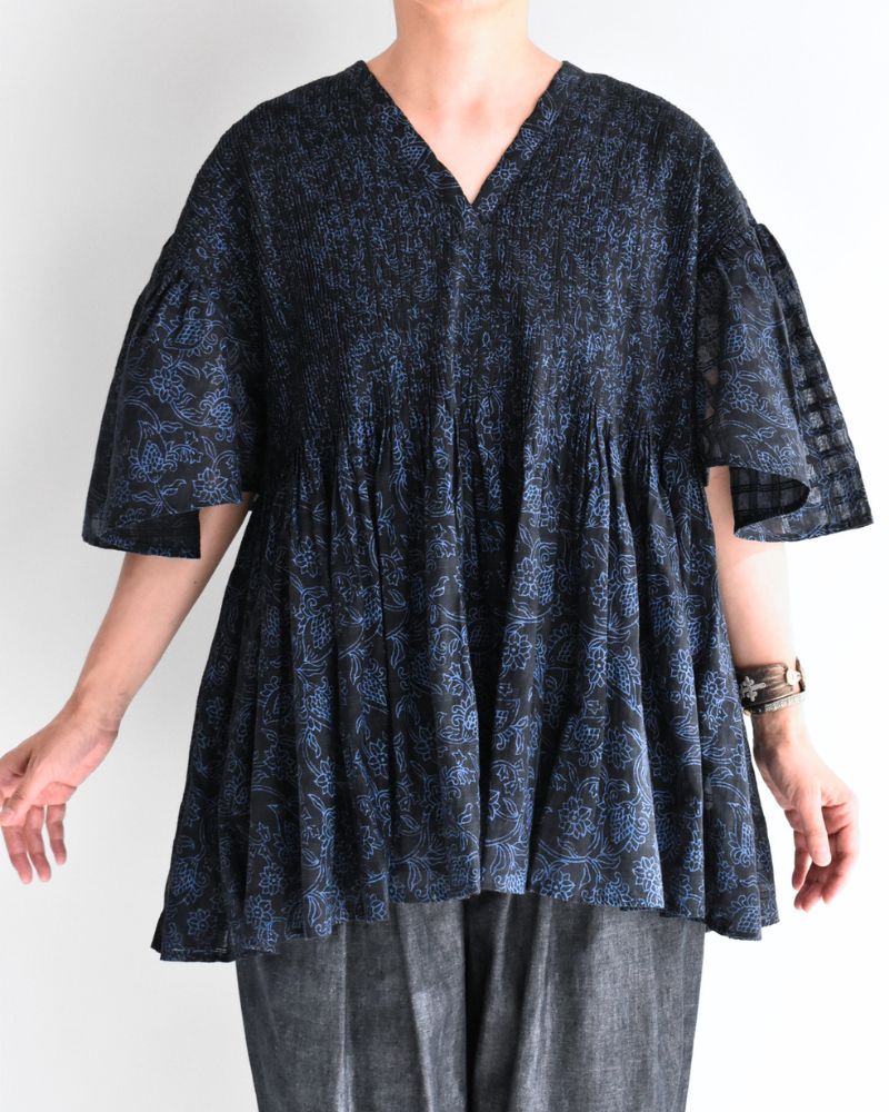 FLARED/SL SHIRTS WITH MINI PINTUCK in Navy/Blue