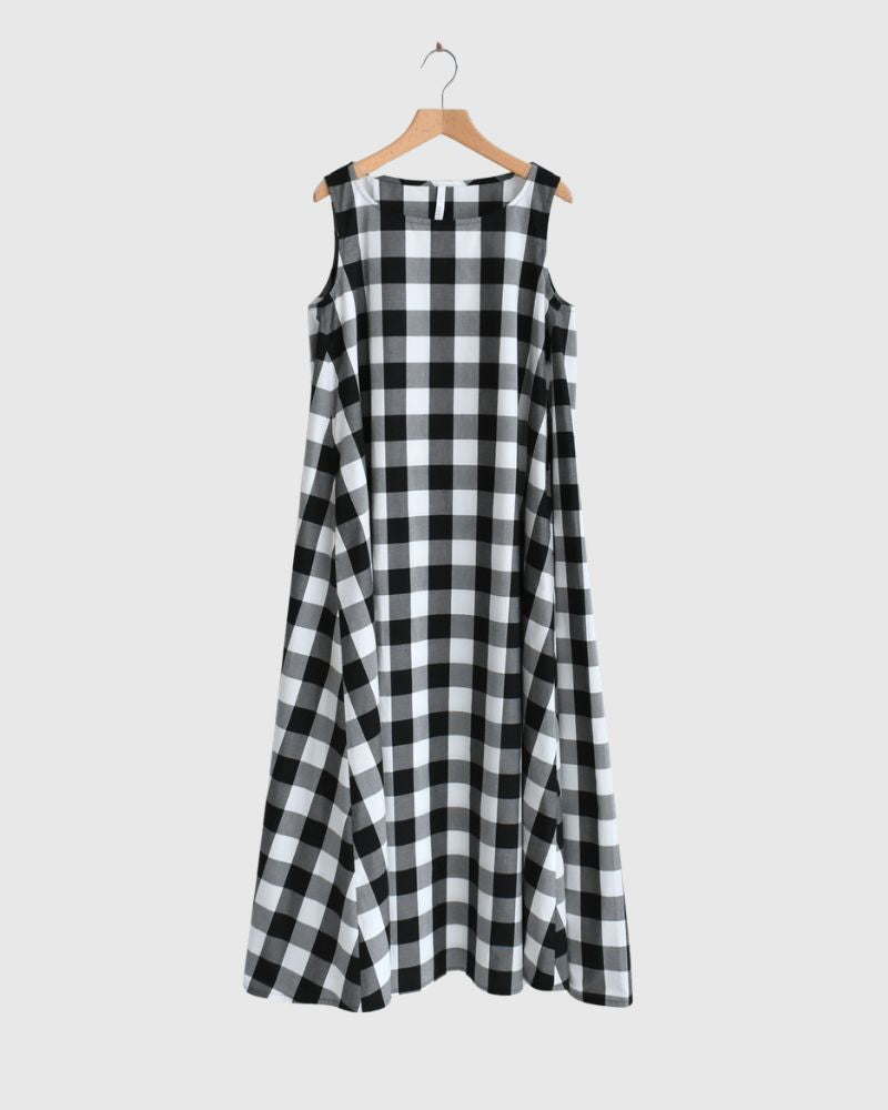 Block Check Sleeveless Flared Dress in White/Black