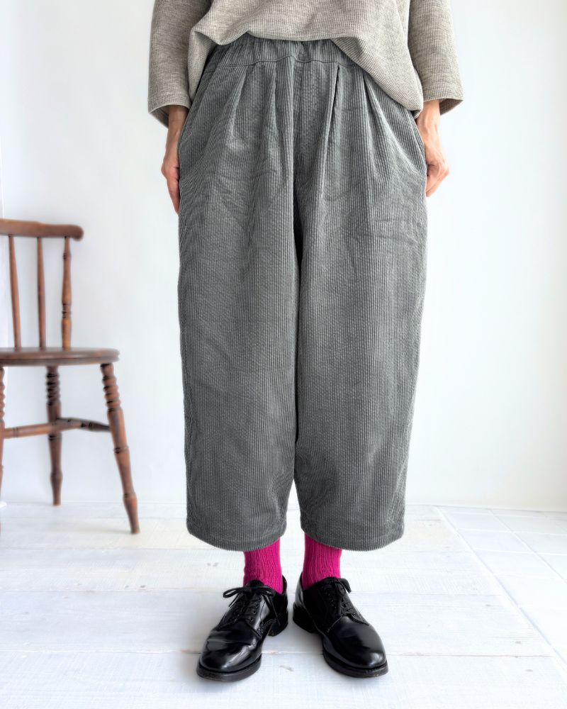 Egg Pants (Corduroy) in Khaki
