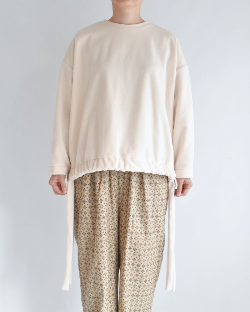 Fleece hem ribbon pullover in Milk