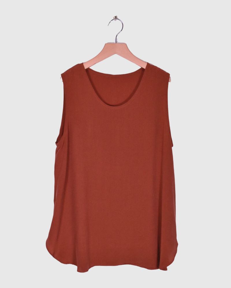 AMARA Sleeveless Pullover in Chestnut