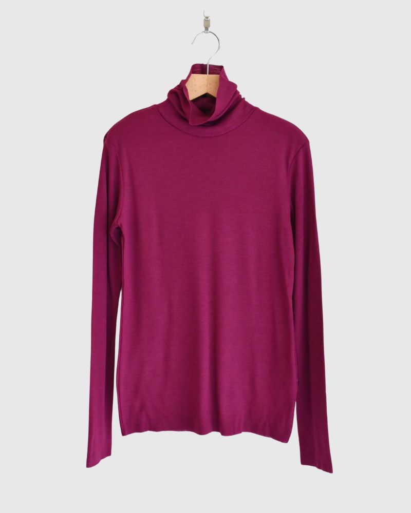 High-neck slim fit (wool) in CherryPurple