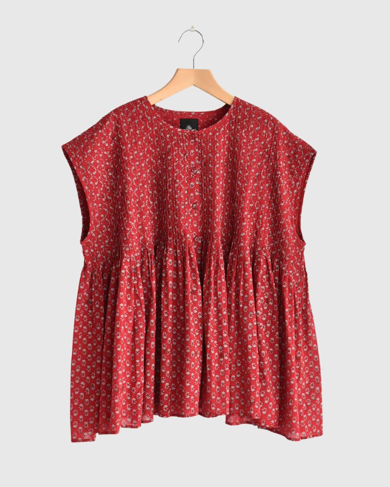 Crew-neck Button French Sleeve Shirt with Pintuck in Red