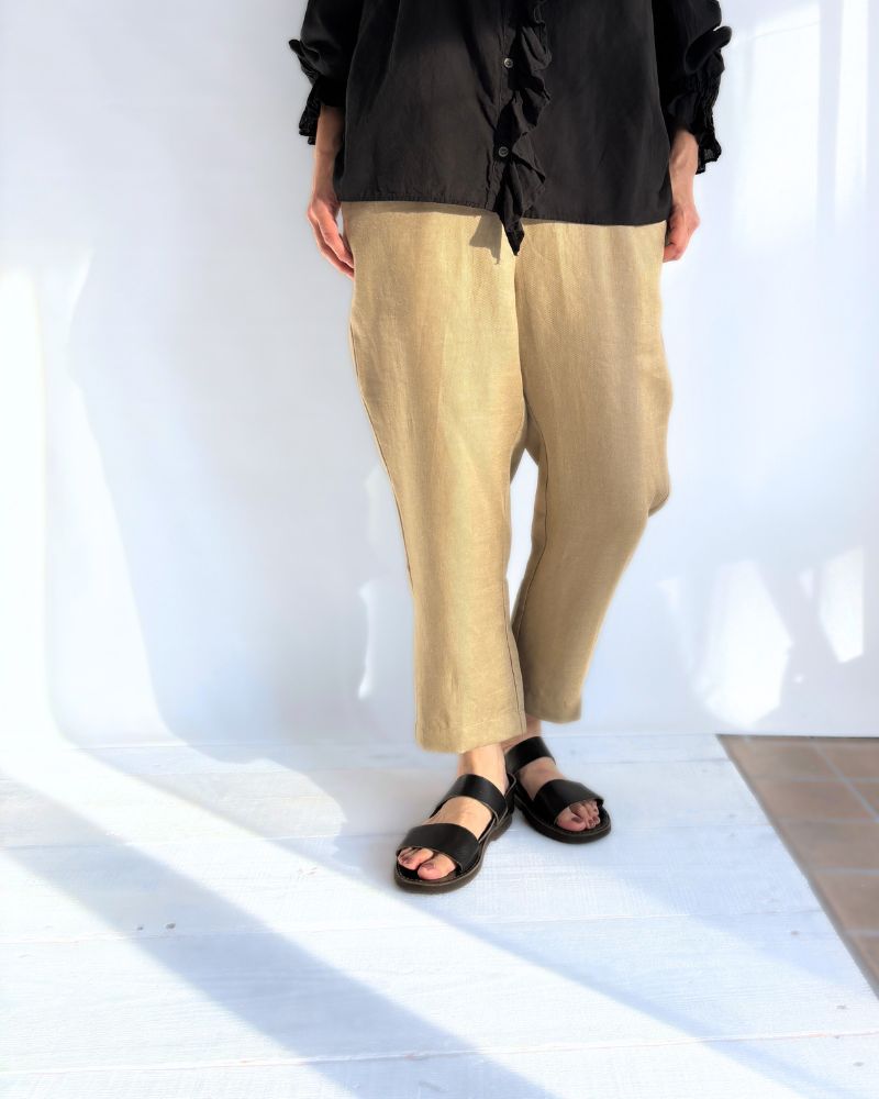 LINEN TWILL EASY TAPERED PANTS in BeigeKhaki