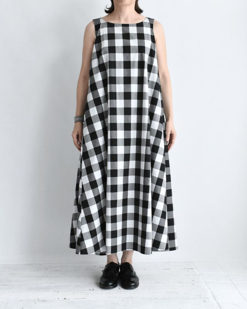Block Check Sleeveless Flared Dress in White/Black