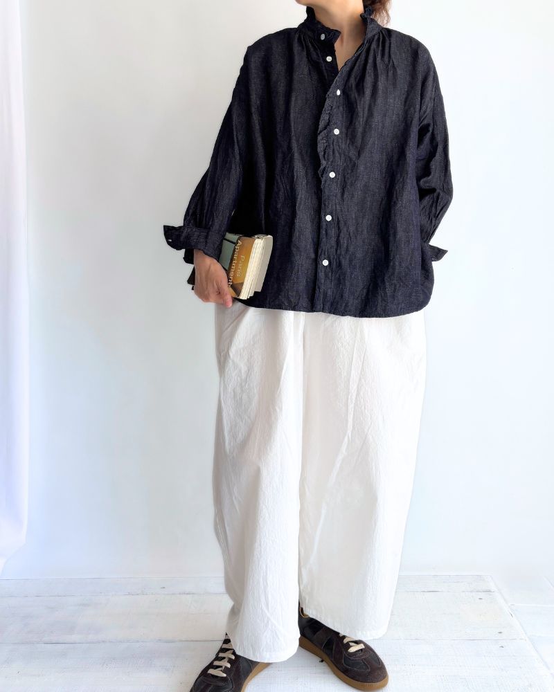 Denim ruffle blouse in IndigoDenim