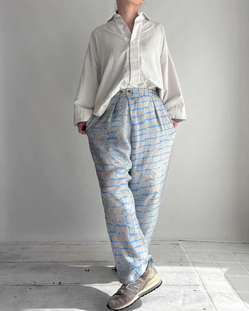 Cobblestone Pattern Easy Pants in SaxBeige