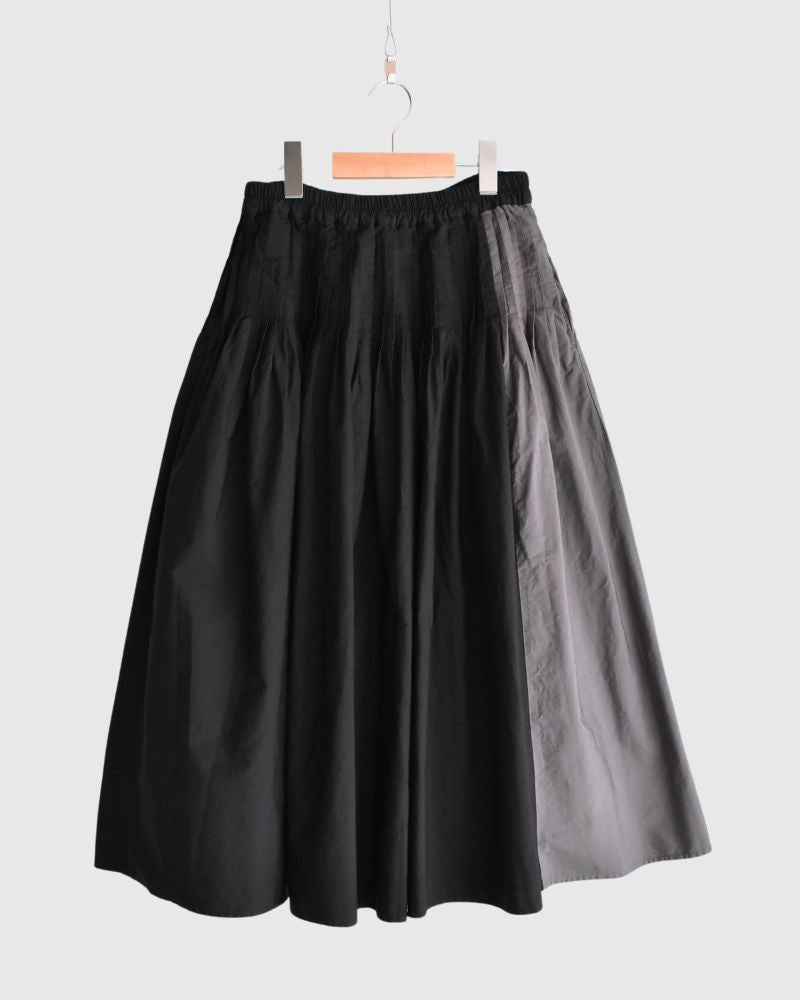 40s ORGANIC POPLIN(PATCHWORK) PINTUCK FLARED SKIRT WITH CRAZY PATCH WORK in Black/Charcoal