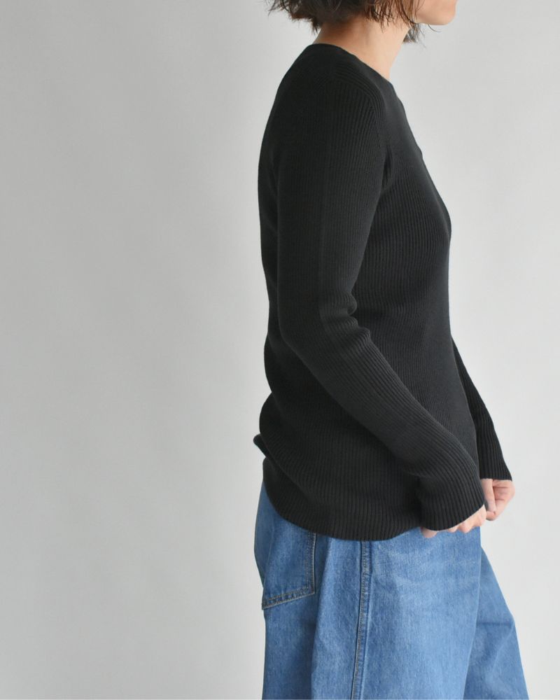 JAPAN WHOLEGARMENT Rib Knit Pullover in Black