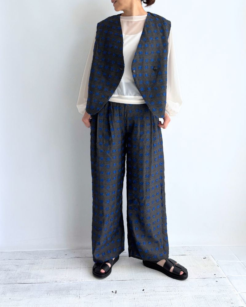 Jacquard Asymmetry Vest in Charcoal