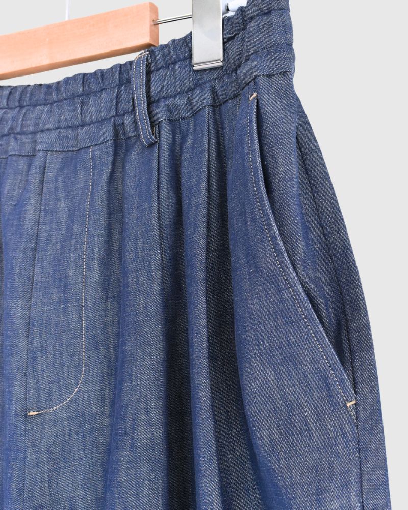 HAKU-DENIM Tuck Pants in Blue