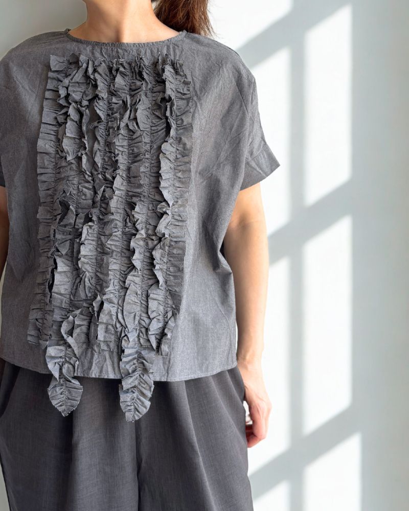 Front Frill Blouse in Gray