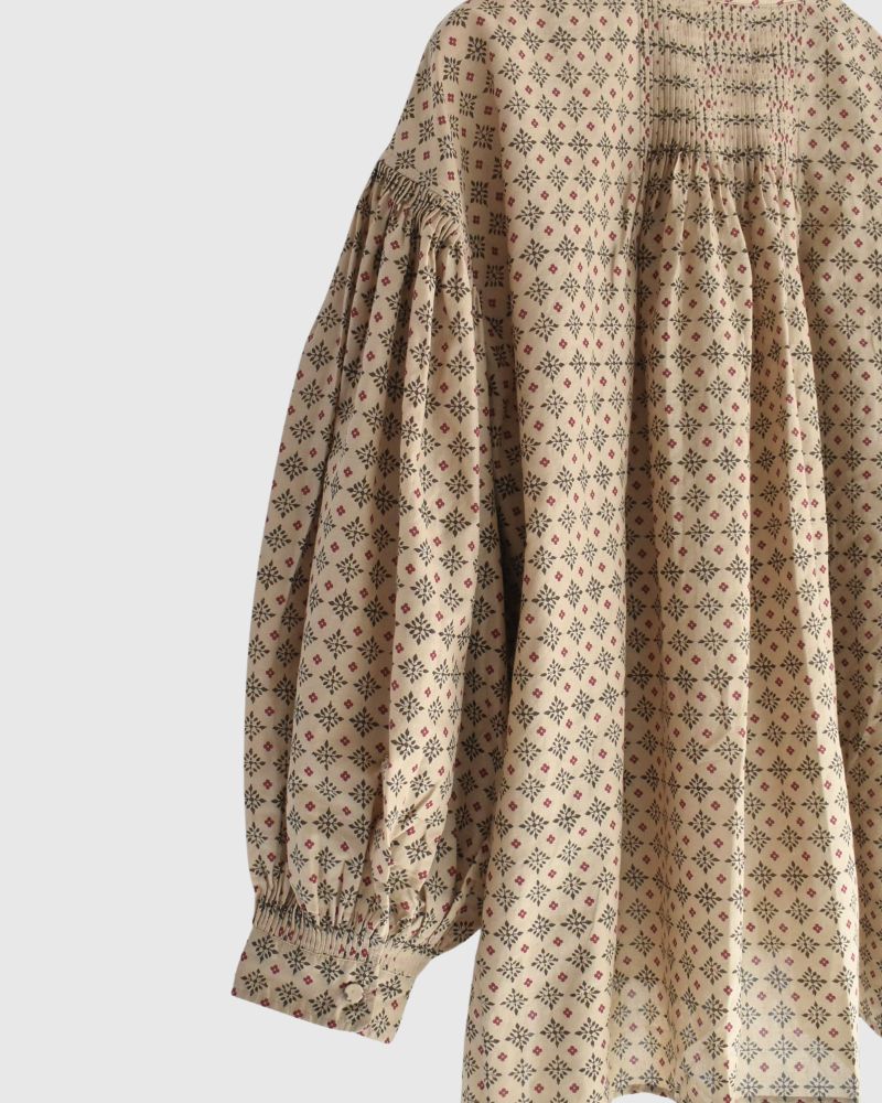 BANDED COLLAR SHIRT WITH MINI PINTUCK in Beige