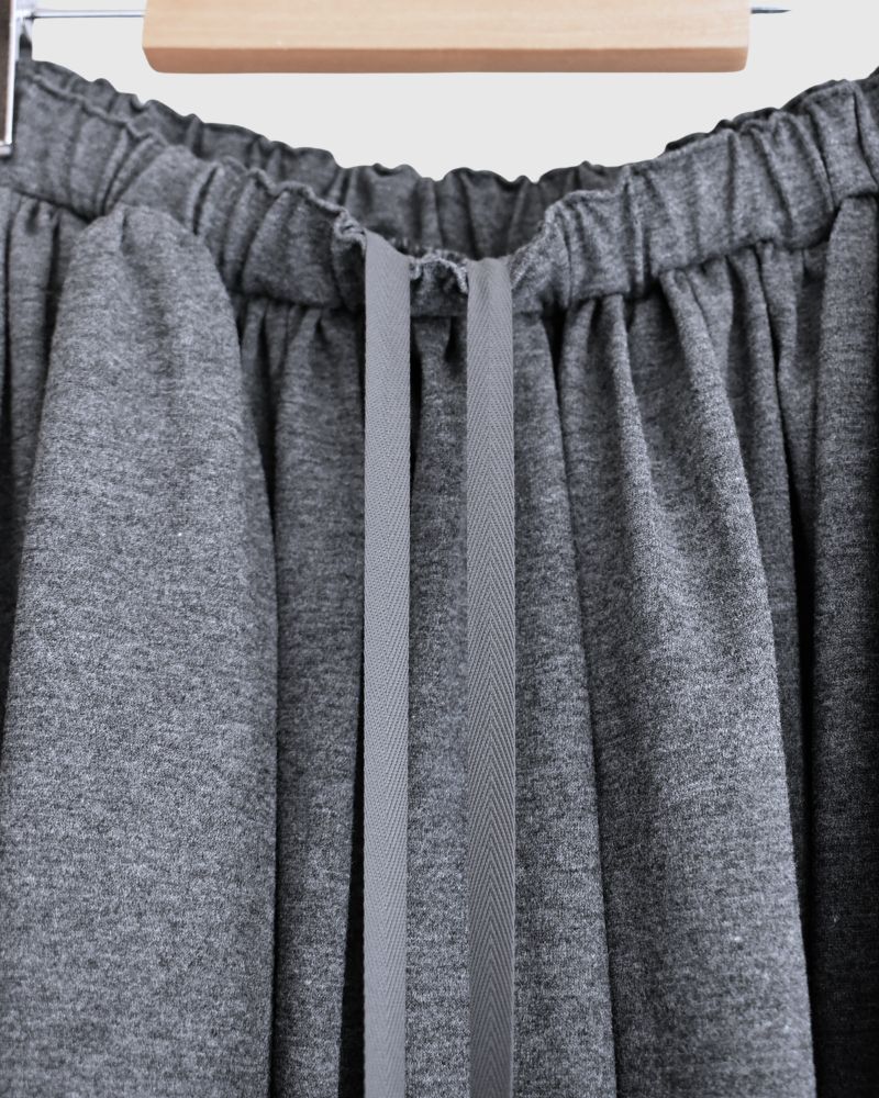UV Protection Gathered Skirt in Charcoal