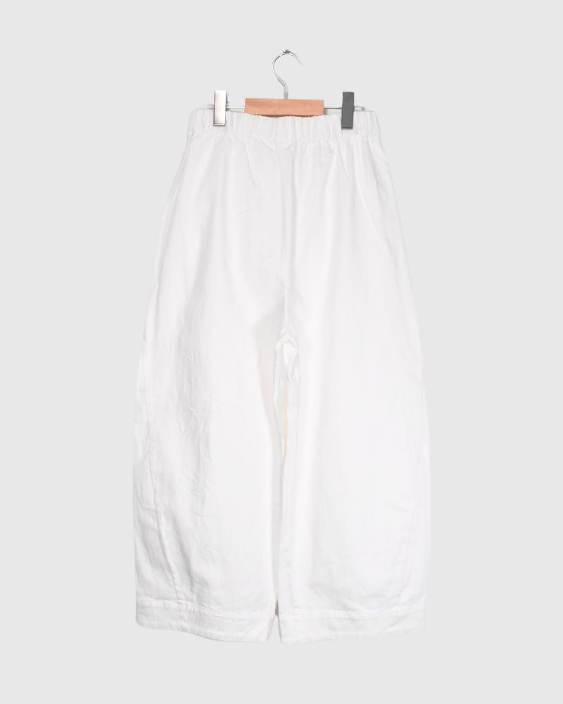 Easy cocoon pants (DENIM) in White