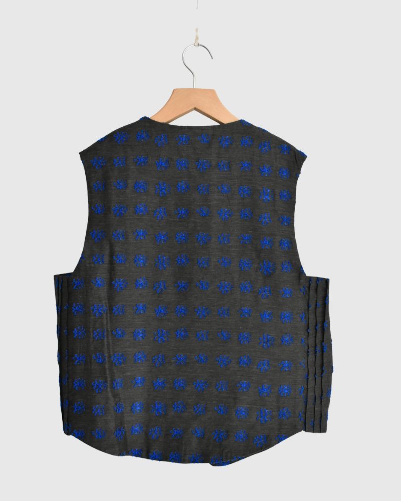 Jacquard Asymmetry Vest in Charcoal