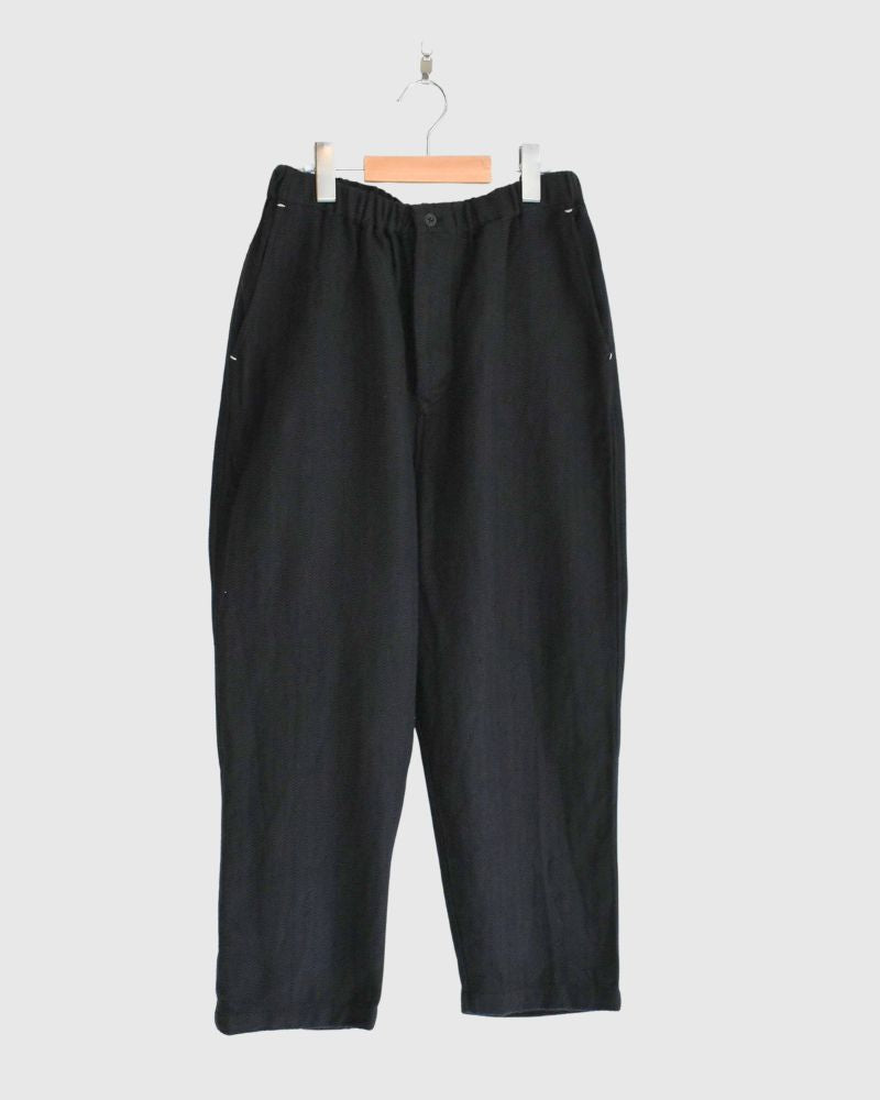 TEORI Cotton Herringbone Easy Tapered Pants in Black