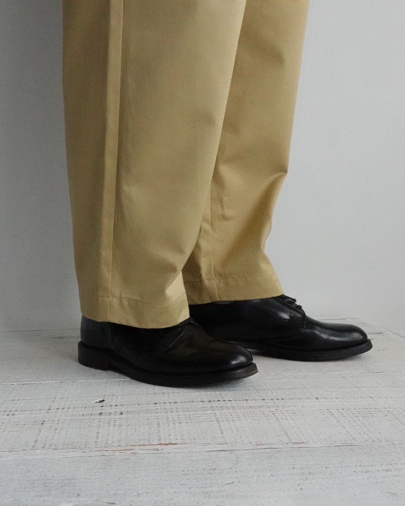 West Point 2-Tuck Tapered Easy Pants in Beige
