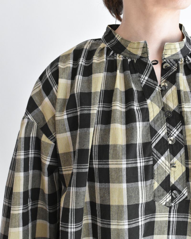 Check Henley Shirt in Black/Yellow Check