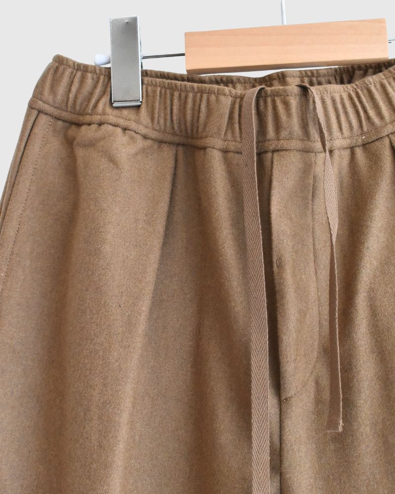 WOOL FLANNEL EASY WIDE PANTS in Camel