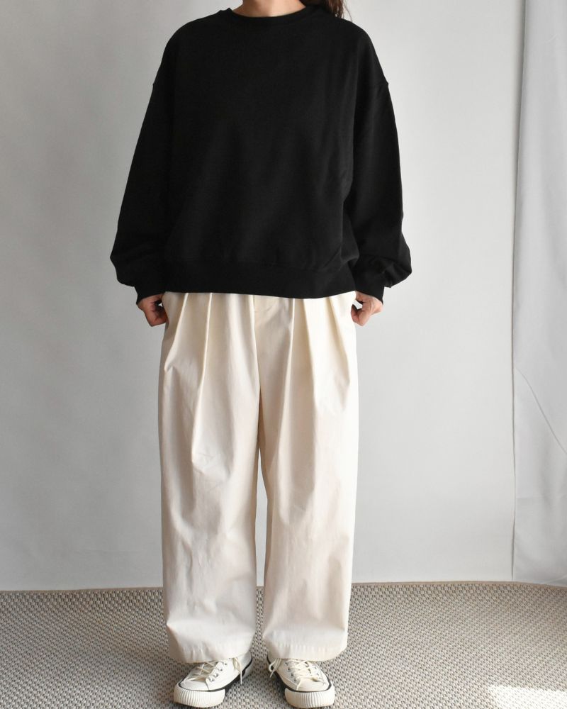 HAKAMA-GABA Tuck Easy Pants in Off