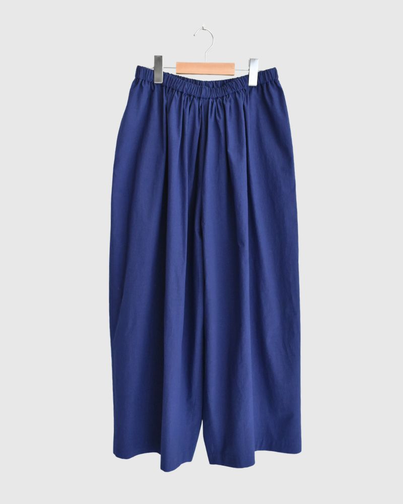 Wide Cocoon Gathered Pants in Blue