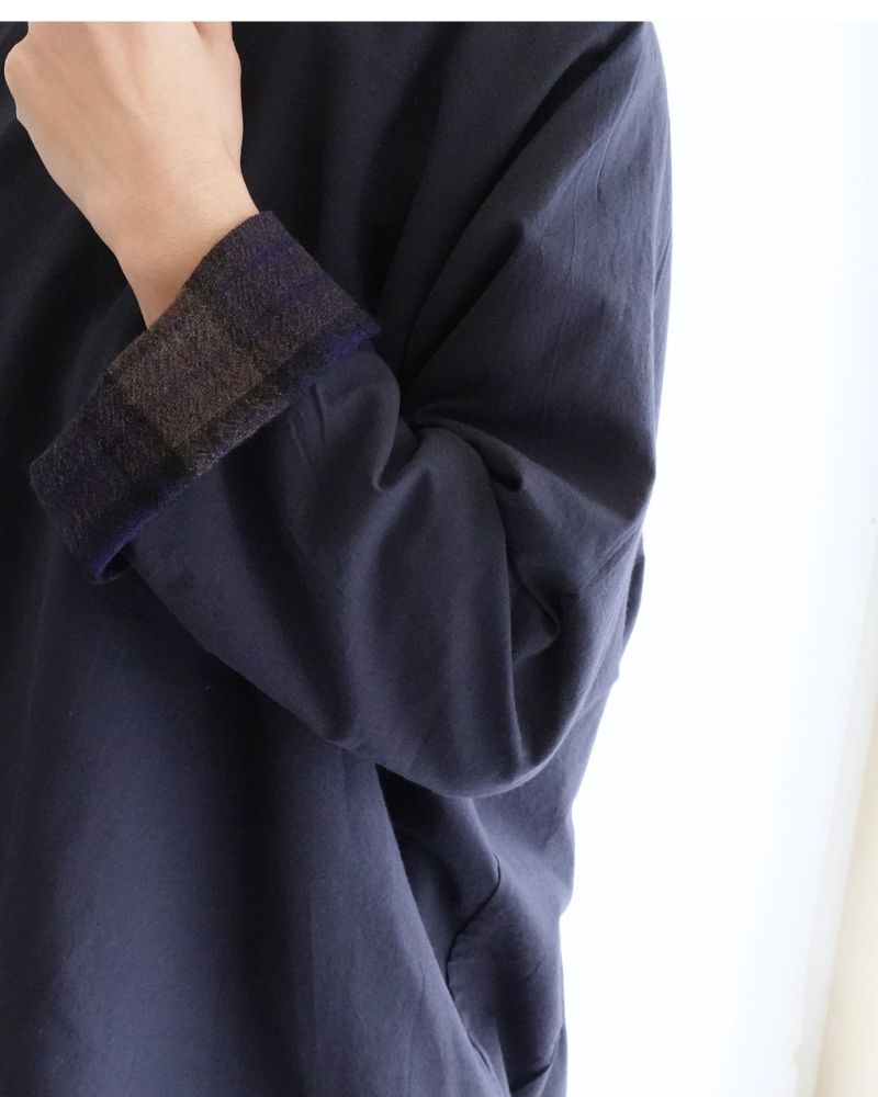 Wool Gauze Voile Reversible Top in Navy/Brown