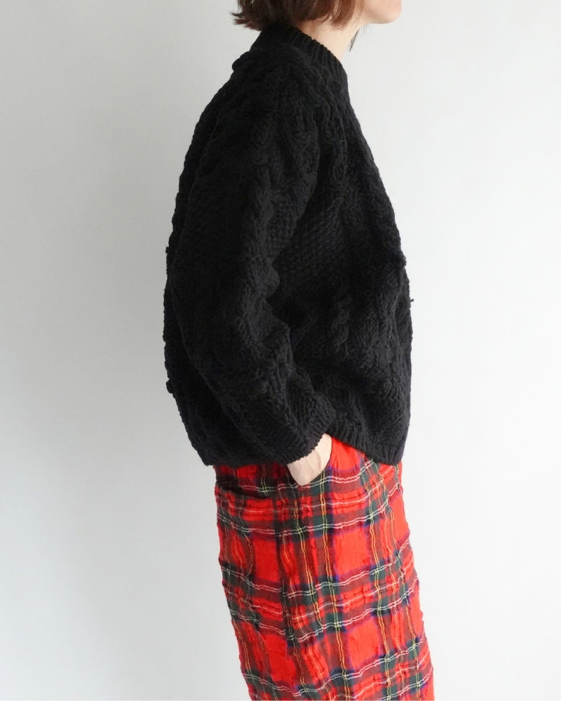Peru Hand Knit Pullover in Black