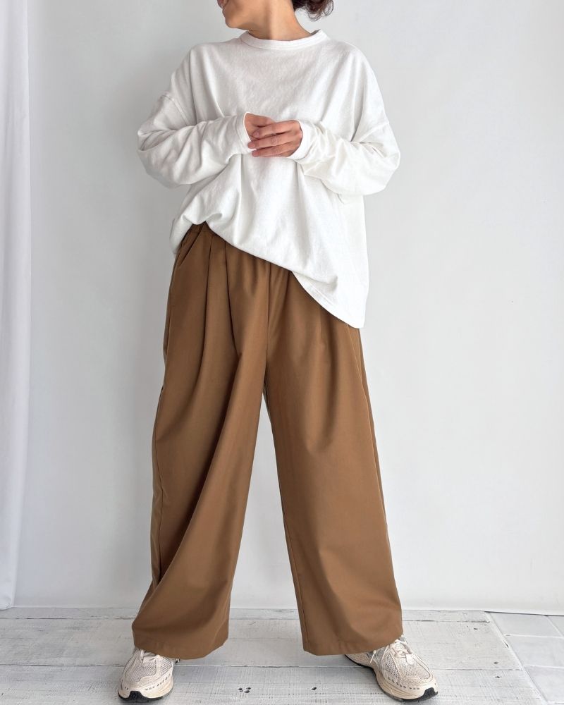 Tuck design pants 'REDI' in BrownBeige