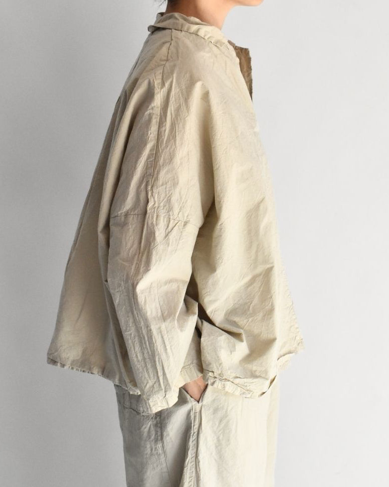 Shrink Open Collar Pullover Shirt in Beige