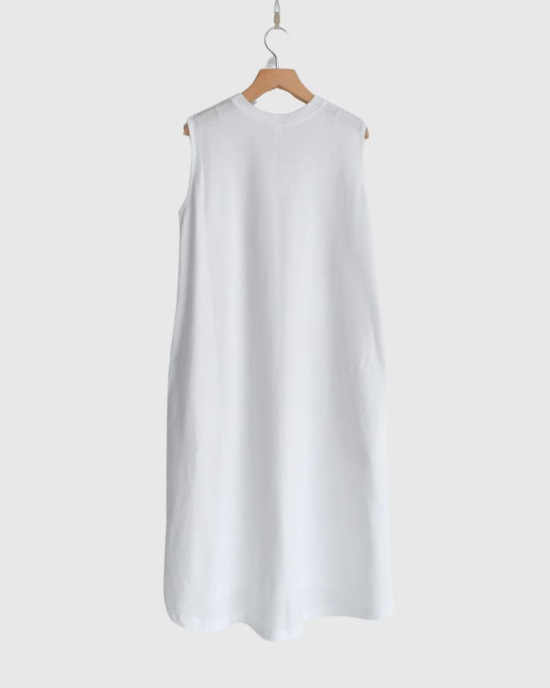 Sleeveless dress in White
