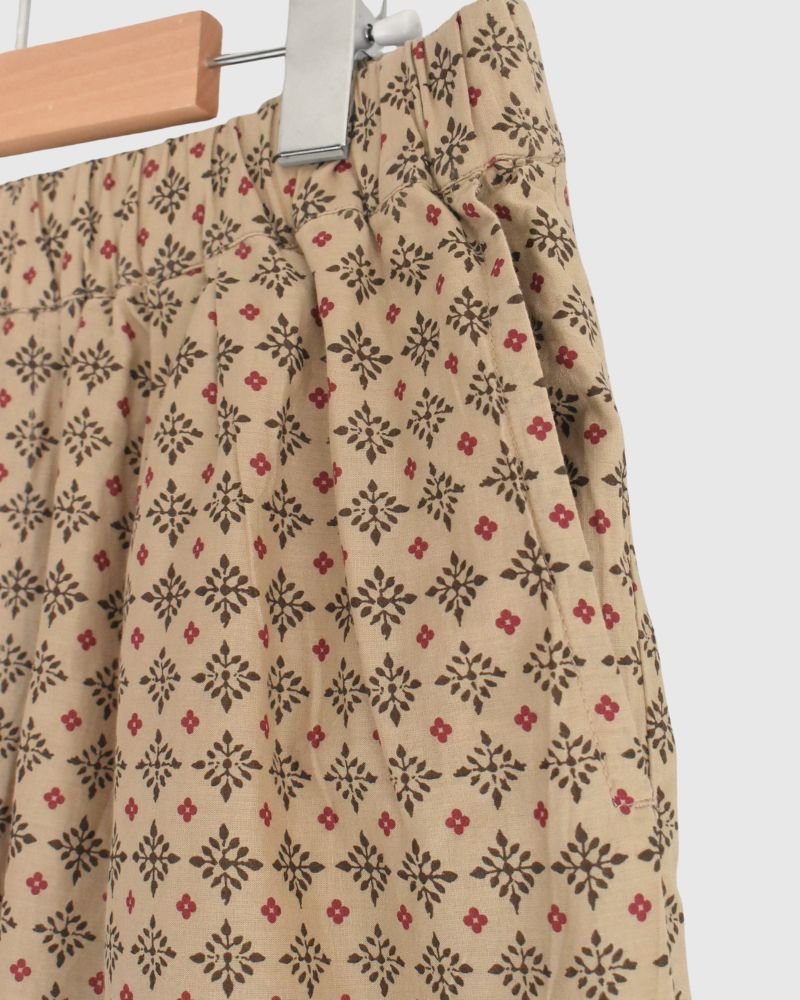 2TUCK TAPERED EASY PANTS in Beige