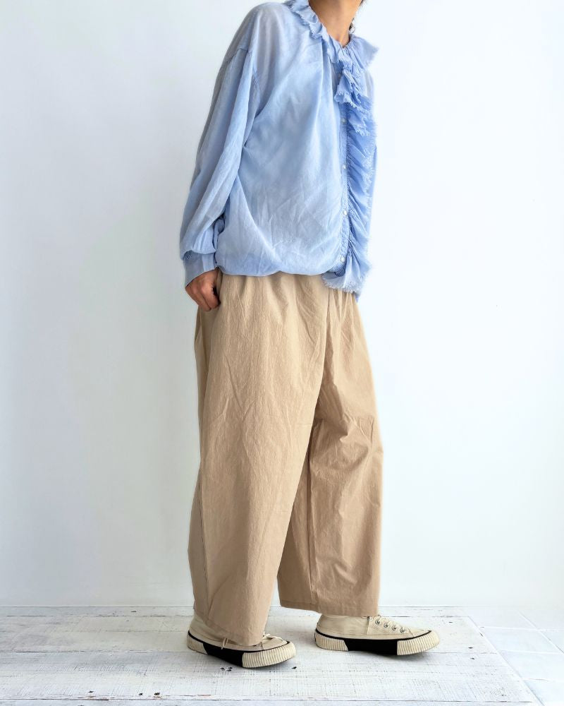 Frill blouse in Blue